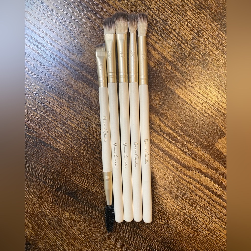 Beau Gâchis 5pc No.7 collection Makeup Brush Set NEW
